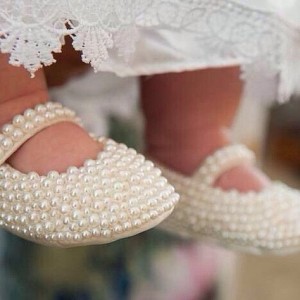 PEARL FASHION: Baby’s Pearl Shoes by Minimajesty