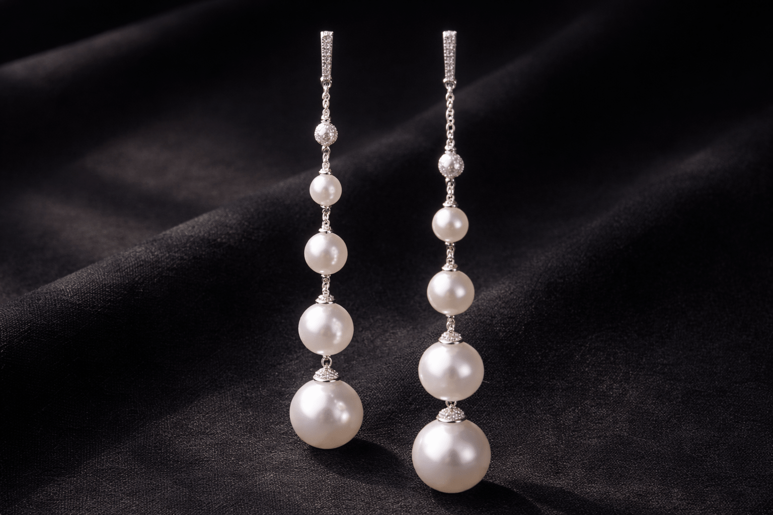 pearlsonly-blog-100-image-3-pearl - Dramatische lange hangende oorbellen met parel - Parelsieraden - pearlsonly