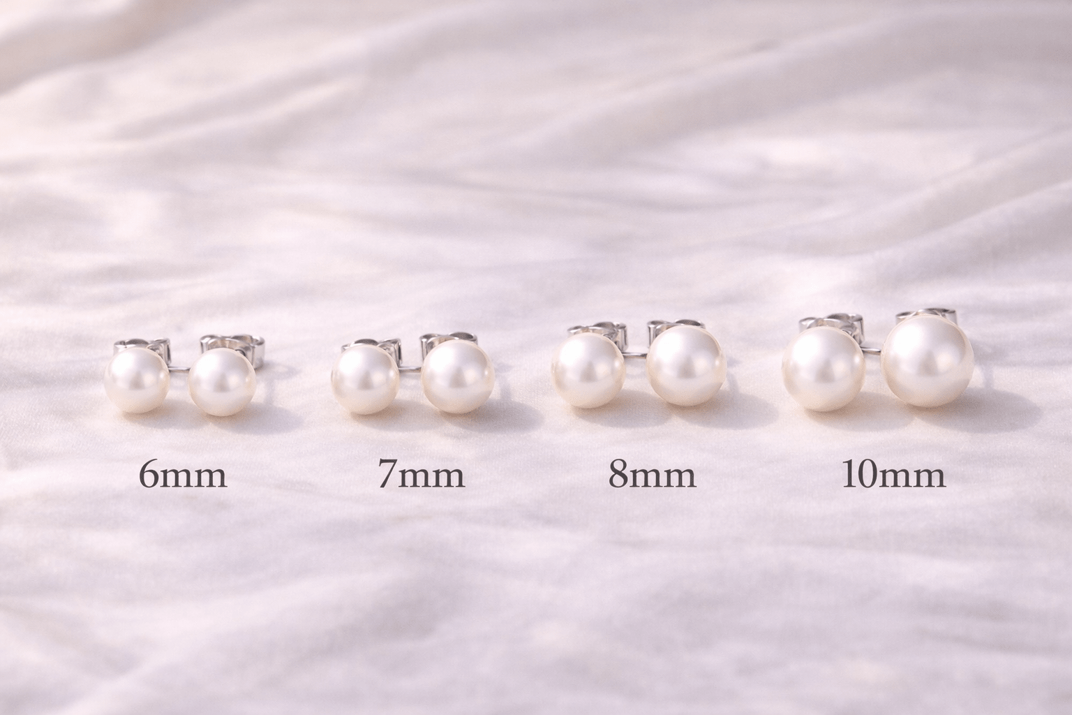 pearlsonly-blog-102-image-3-pearl - De juiste maat kiezen voor je pareloorbellen - Parelsieraden - pearlsonly