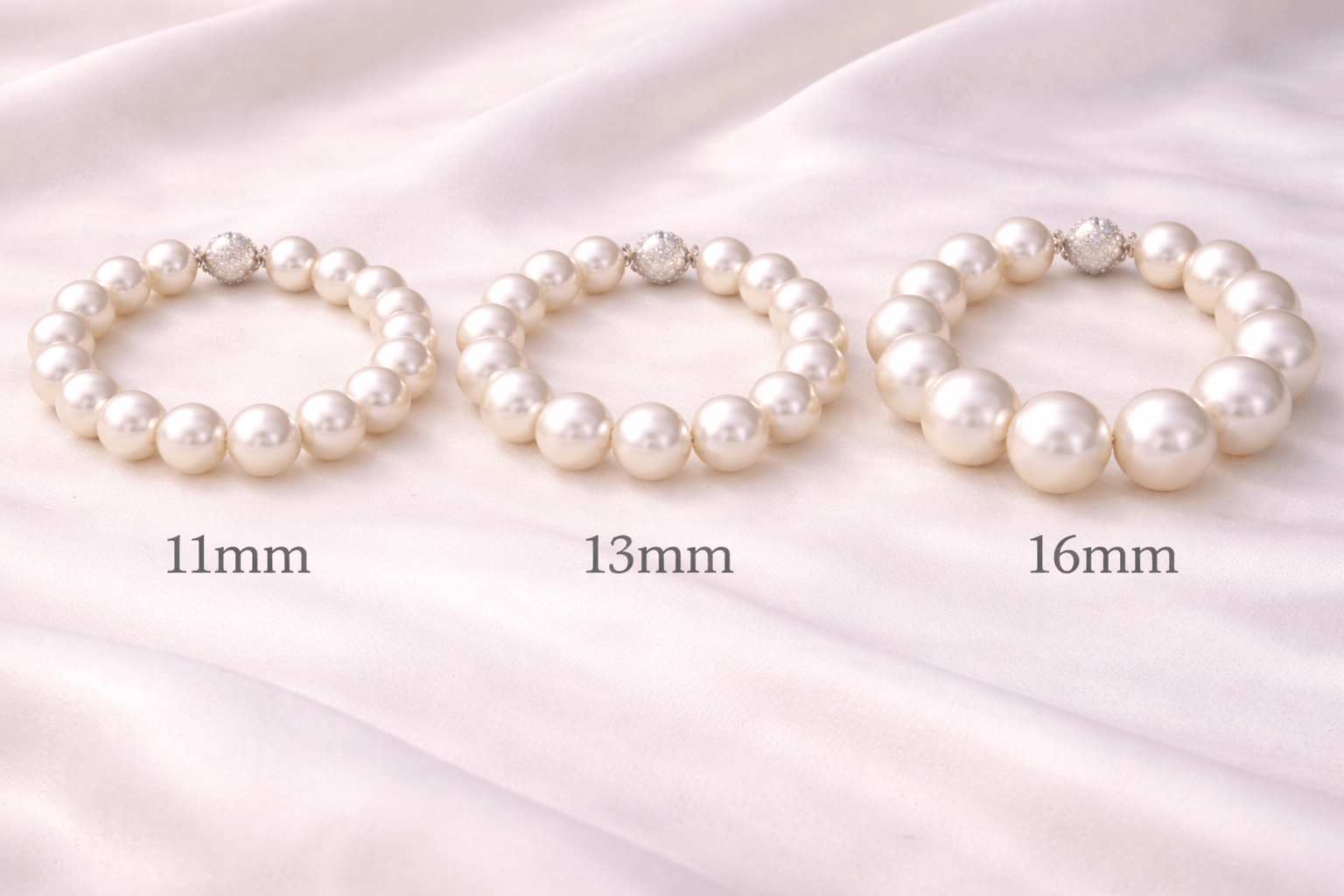pearlsonly-blog-104-image-4-pearl - Maat doet ertoe bij South Sea-armbanden - Parelsieraden - pearlsonly