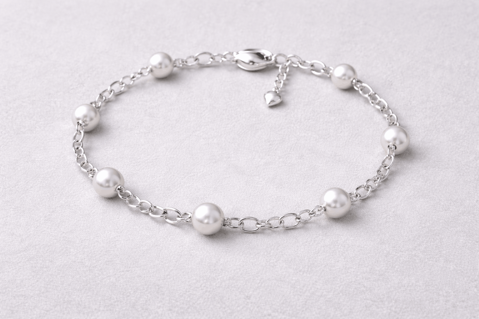 pearlsonly-blog-108-image-5-pearl - Ontwerpen met ketting en parel-accenten - Parelsieraden - pearlsonly